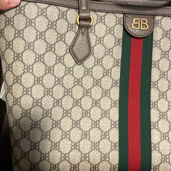 Gucci and balenciaga collab. I used this bag once. It comes with dust bag. - Picture 6 of 11